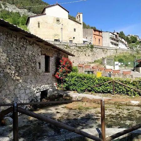In The Center For Business And Holidays Apartment Celano